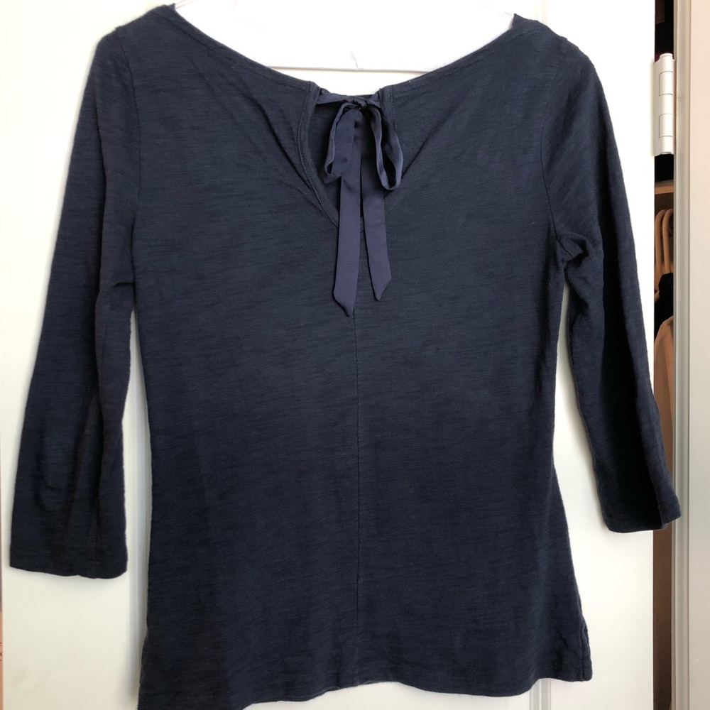 Navy 3/4 length T-shirt with back satin tie
